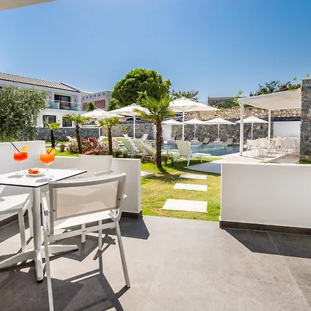 Frühstückspension Epicentrum Fresh 4*