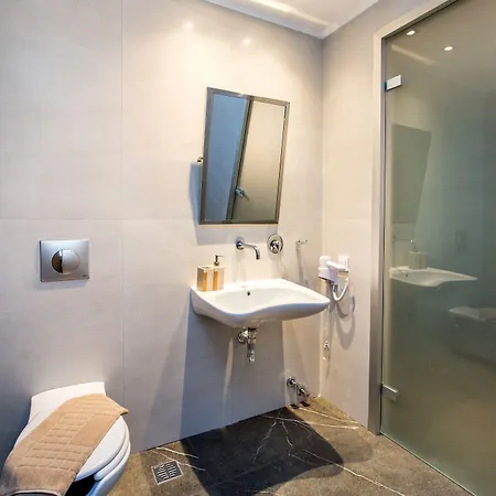 Frühstückspension Epicentrum Fresh 4*