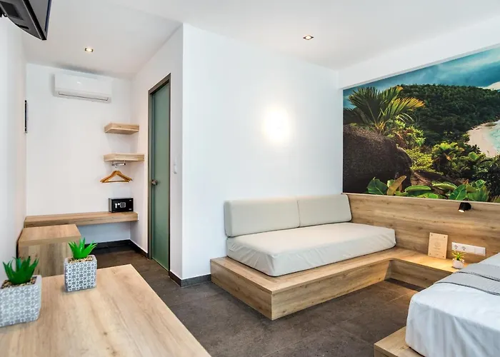 Epicentrum Fresh Couette-café 4*