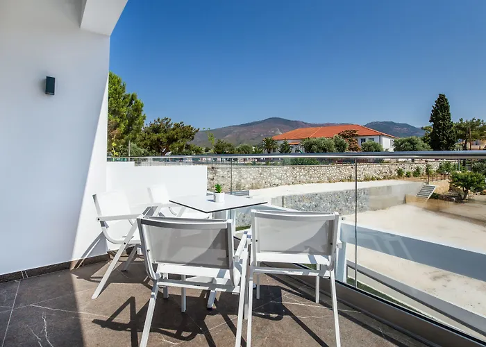 Epicentrum Fresh Couette-café 4*